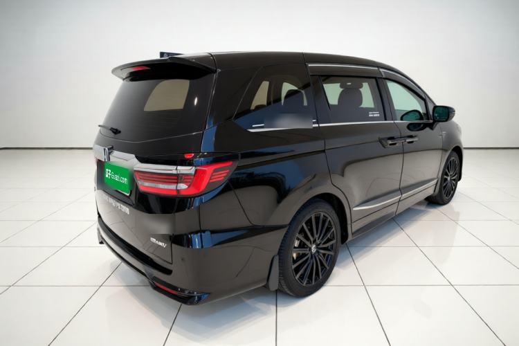 Used Honda Elysion 2024 2.0L eHEV Luxury Edition Rear Right 45 Deg