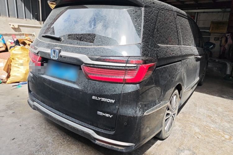 Used Honda Elysion 2024 2.0L eHEV Ultimate Edition Rear Right 45 Deg