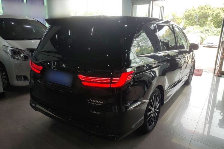 Used Honda Elysion 2024 2.0L eHEV Luxury Edition Rear Right 45 Deg
