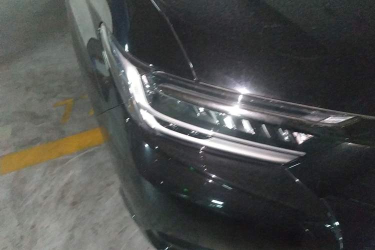 Used Honda Elysion 2024 2.0L eHEV Luxury Edition Right Front Headlight