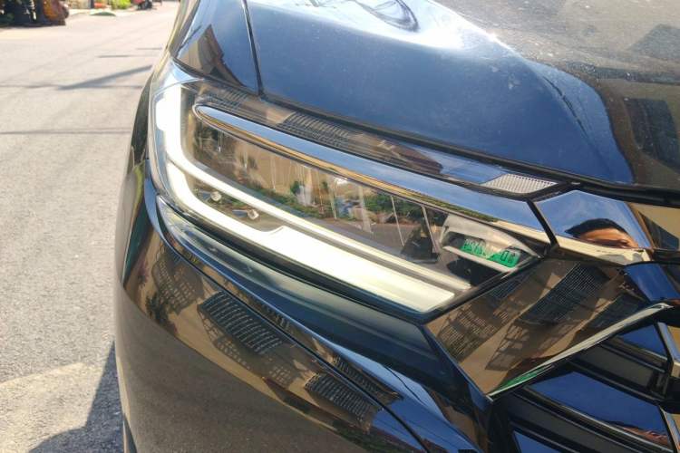 Used Honda Elysion 2024 2.0L eHEV Luxury Edition Right Front Headlight