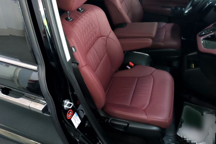 Used Honda Elysion 2024 2.0L eHEV Ultimate Edition Right Front Seat