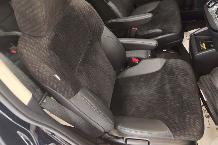 Used Honda Elysion 2024 2.0L eHEV Comfort Edition Right Front Seat