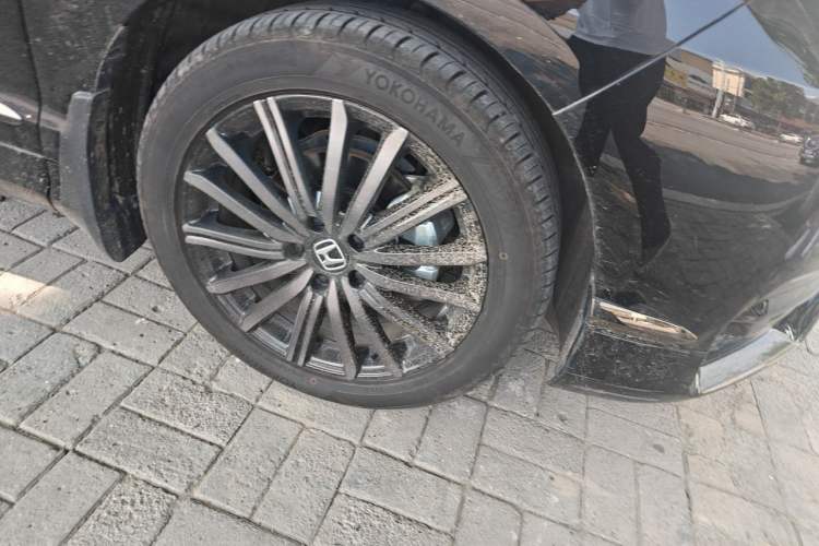 Used Honda Elysion 2024 2.0L eHEV Luxury Edition Right Front Wheel Hub