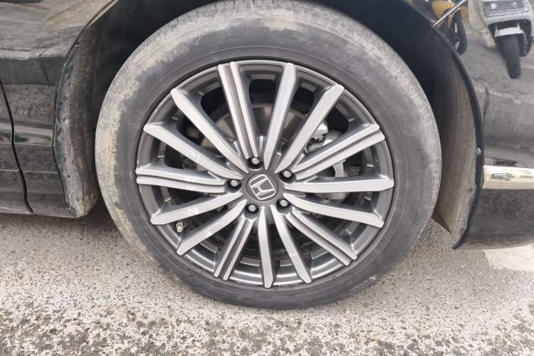 Used Honda Elysion 2024 2.0L eHEV Luxury Edition Right Front Wheel Hub