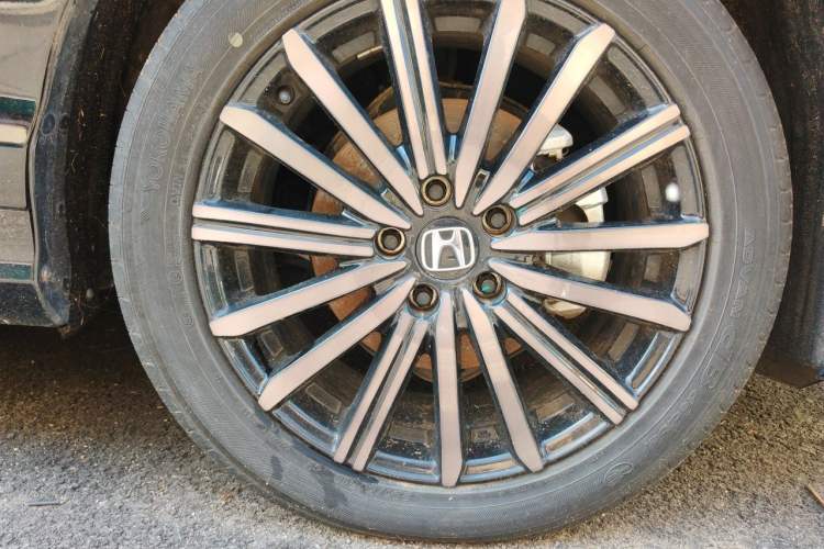 Used Honda Elysion 2024 2.0L eHEV Luxury Edition Right Front Wheel Hub