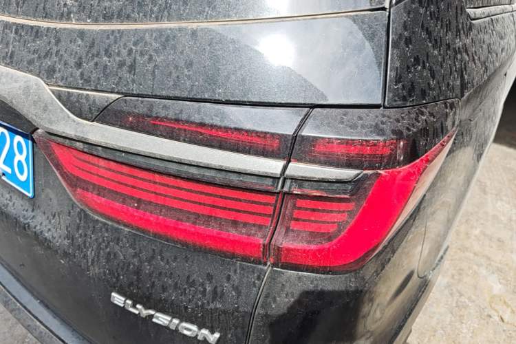 Used Honda Elysion 2024 2.0L eHEV Ultimate Edition Right Rear Taillight