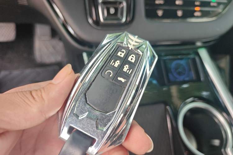 Used Honda Elysion 2024 2.0L eHEV Luxury Edition Vehicle Key