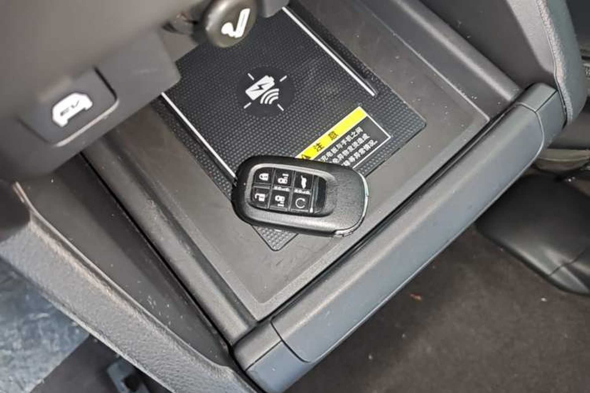 Used Honda Elysion 2024 2.0L eHEV Luxury Edition Vehicle Key