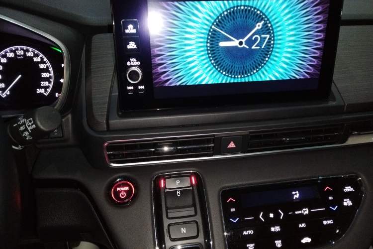 Used Honda Elysion 2024 2.0L eHEV Luxury Edition Audio And AC Panel
