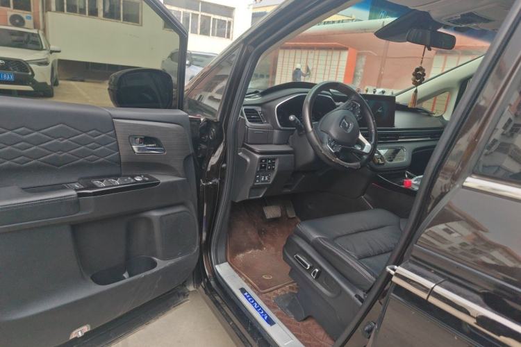 Used Honda Elysion 2024 2.0L eHEV Luxury Edition Driver Seat