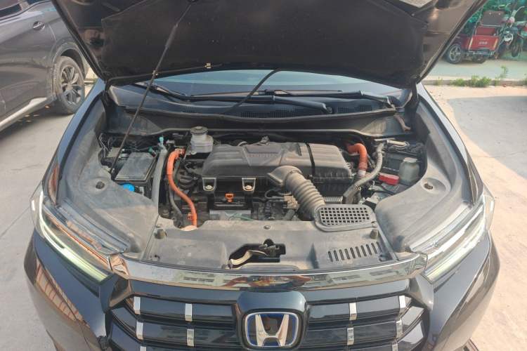 Used Honda Elysion 2024 2.0L eHEV Luxury Edition Engine Bay