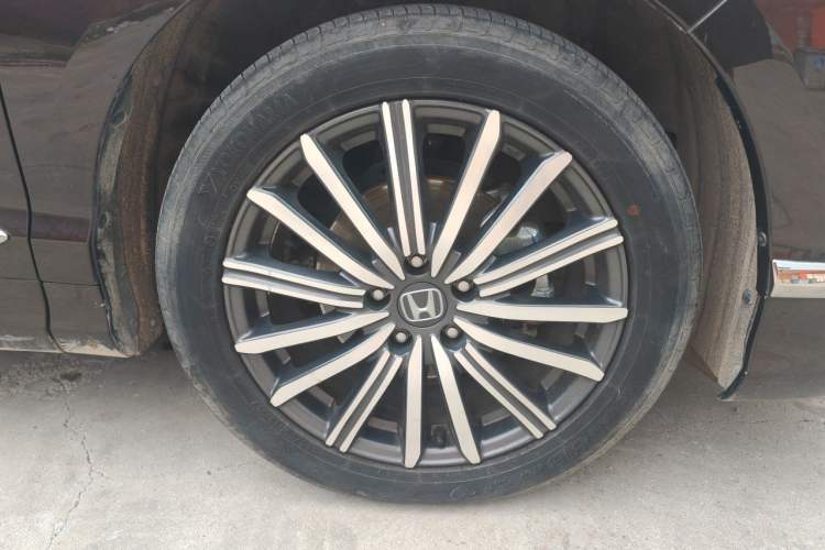 Used Honda Elysion 2024 2.0L eHEV Luxury Edition Right Front Wheel Hub