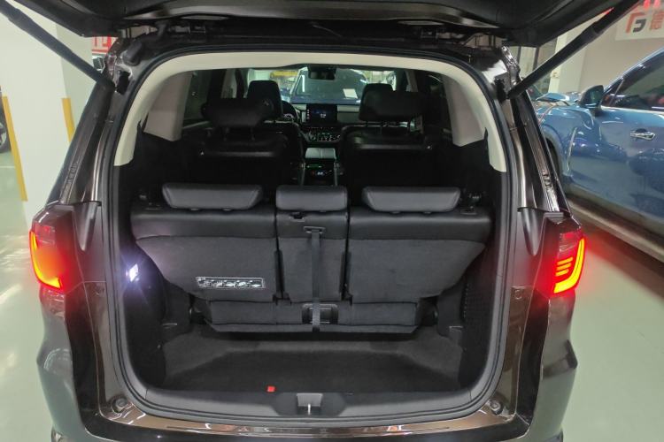 Used Honda Elysion 2024 2.0L eHEV Luxury Edition Trunk