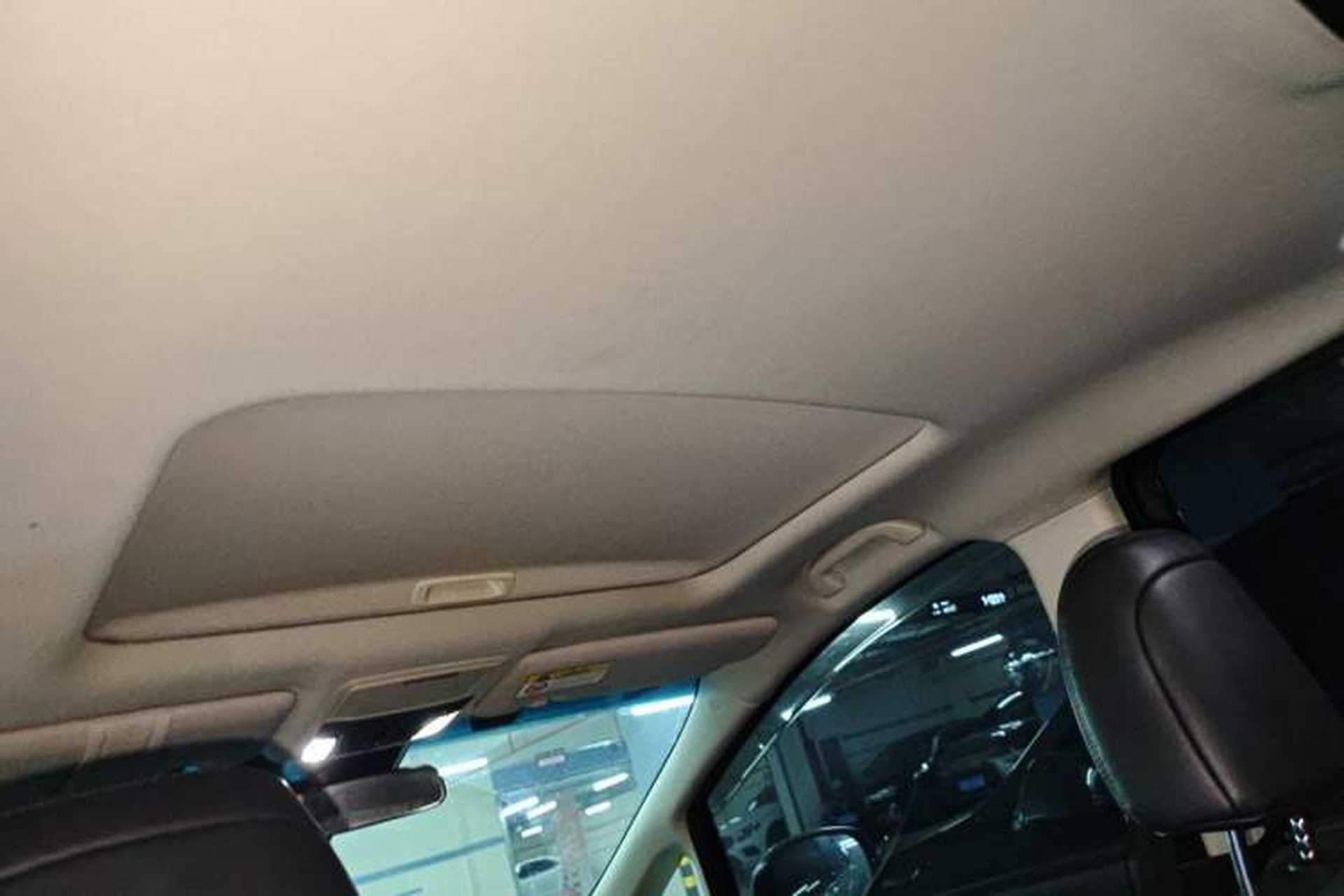 Used Honda Elysion 2024 2.0L eHEV Luxury Edition Headliner