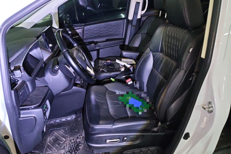 Used Honda Elysion 2024 2.0L eHEV Luxury Edition Left Front Seat