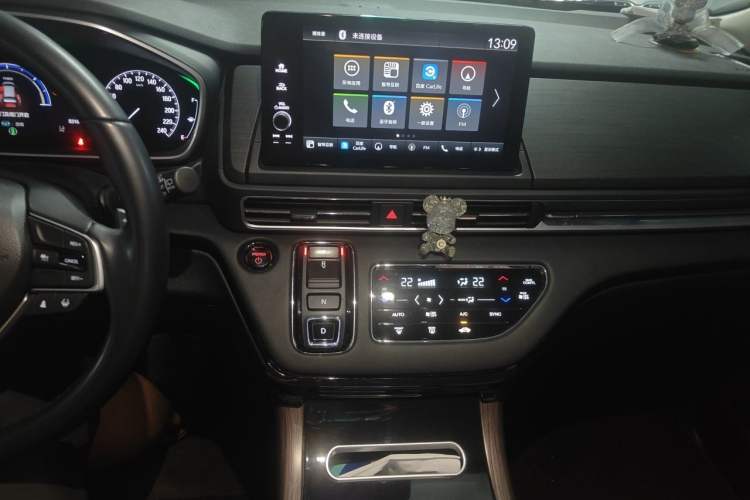 Used Honda Elysion 2024 2.0L eHEV Luxury Edition Audio And AC Panel