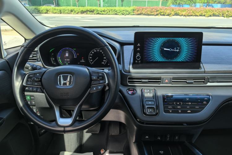 Used Honda Elysion 2024 2.0L eHEV Luxury Edition Audio And AC Panel