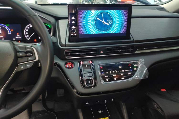 Used Honda Elysion 2024 2.0L eHEV Luxury Edition Audio And AC Panel
