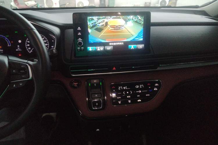 Used Honda Elysion 2024 2.0L eHEV Ultimate Edition Audio And AC Panel