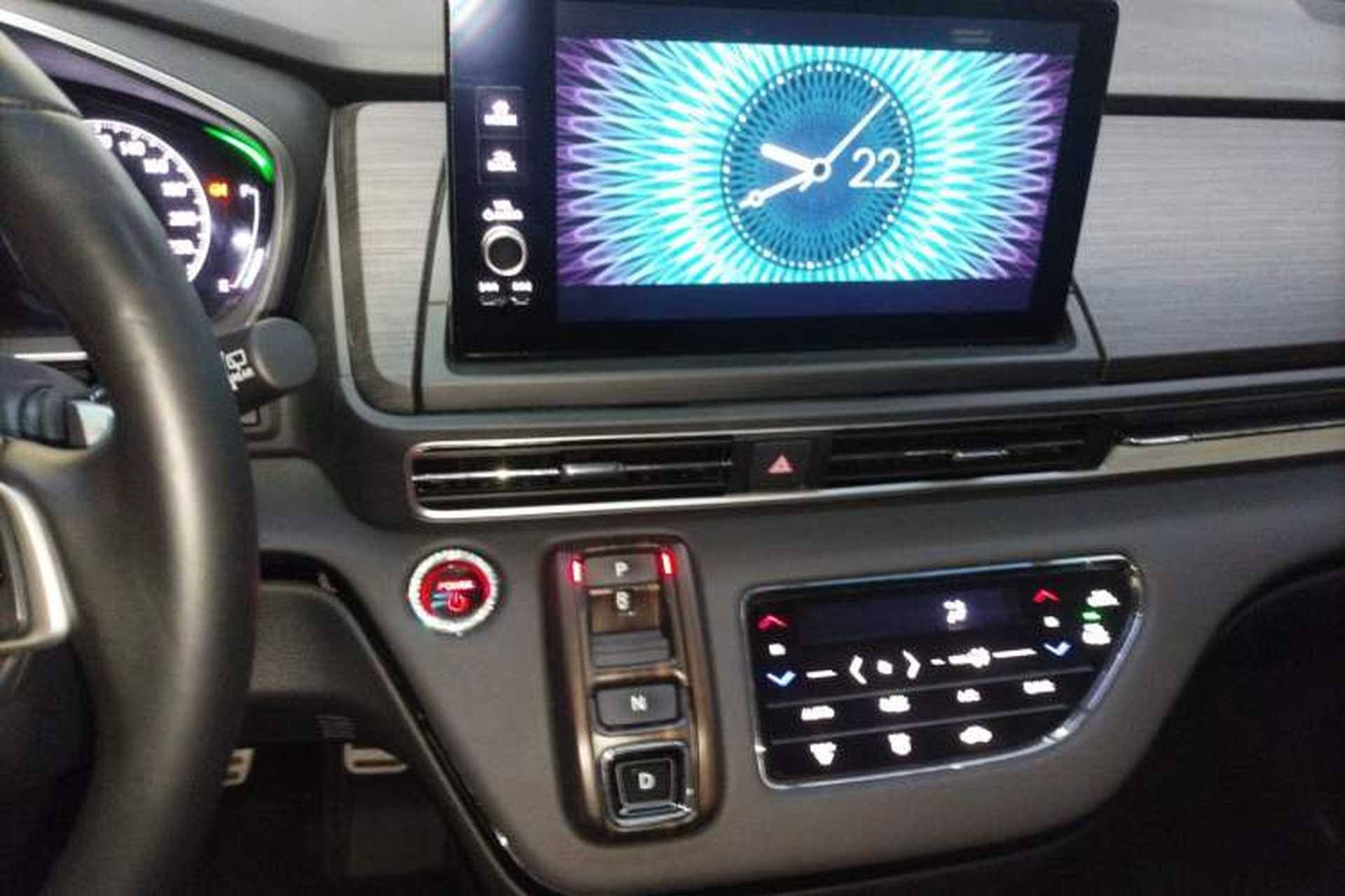 Used Honda Elysion 2024 2.0L eHEV Comfort Edition Audio And AC Panel