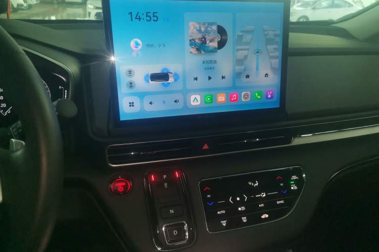 Used Honda Elysion 2024 2.0L eHEV Luxury Edition Audio And AC Panel