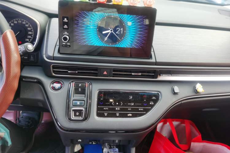 Used Honda Elysion 2024 2.0L eHEV Ultimate Edition Audio And AC Panel