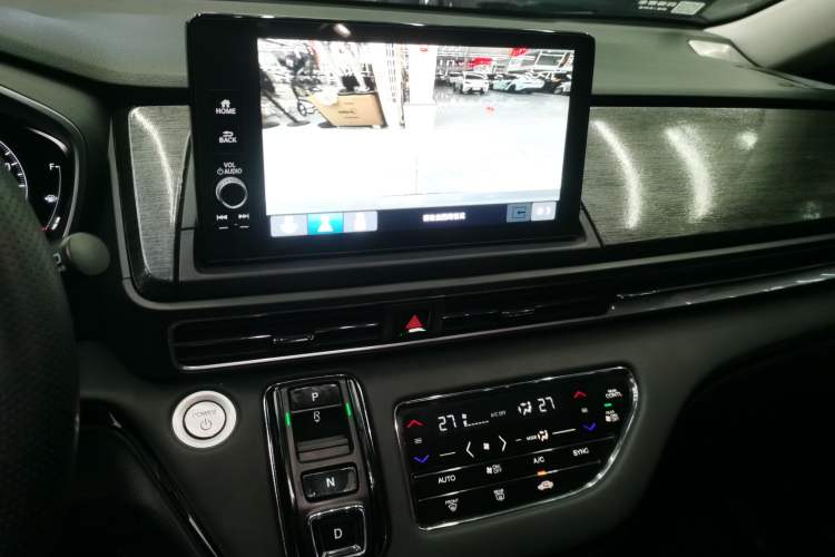 Used Honda Elysion 2024 2.0L eHEV Luxury Edition Audio And AC Panel