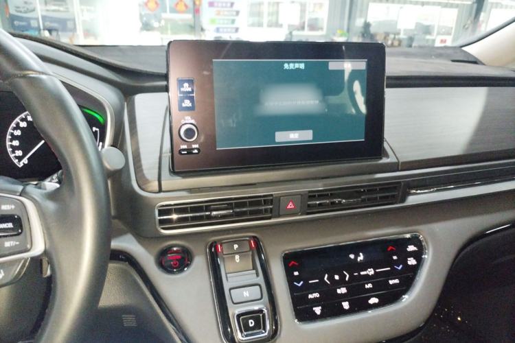 Used Honda Elysion 2024 2.0L eHEV Luxury Edition Audio And AC Panel