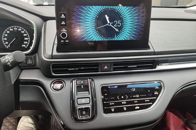Used Honda Elysion 2024 2.0L eHEV Luxury Edition Audio And AC Panel
