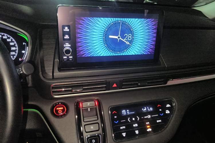 Used Honda Elysion 2024 2.0L eHEV Luxury Edition Audio And AC Panel