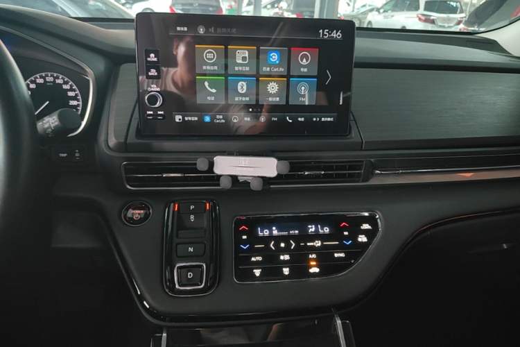 Used Honda Elysion 2024 2.0L eHEV Luxury Edition Audio And AC Panel