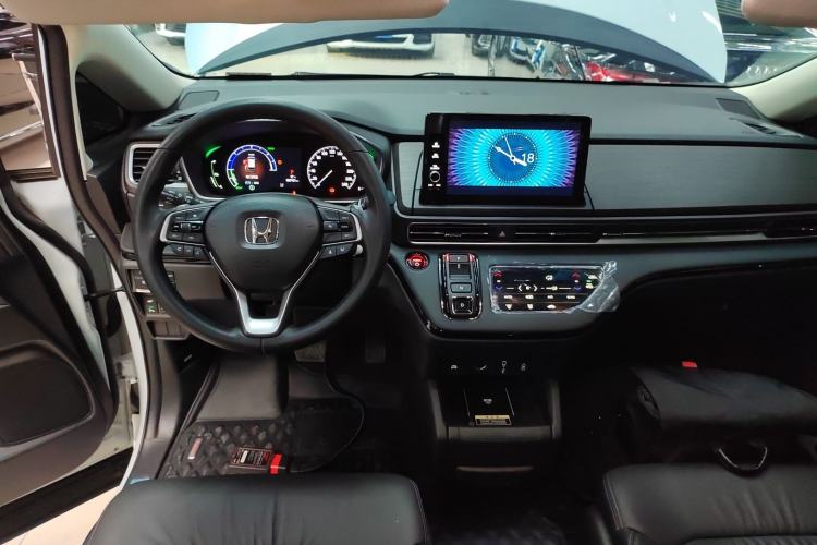 Used Honda Elysion 2024 2.0L eHEV Luxury Edition Center Console