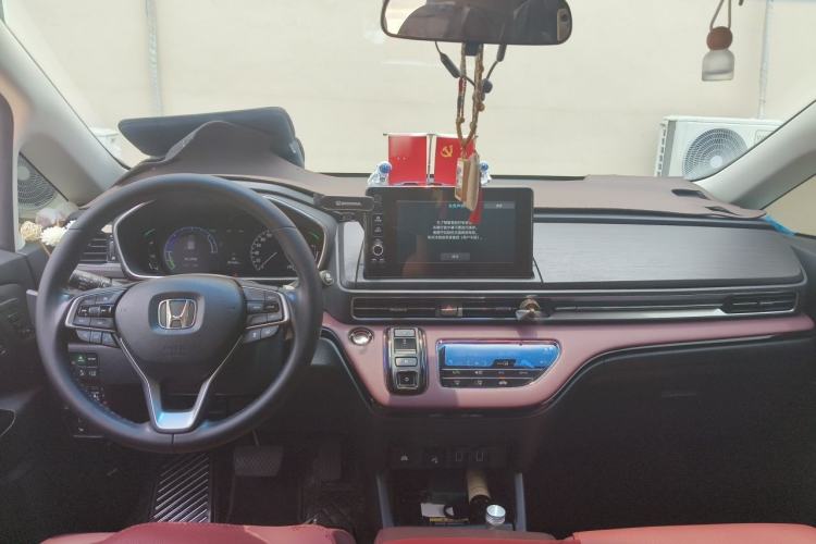 Used Honda Elysion 2024 2.0L eHEV Ultimate Edition Center Console