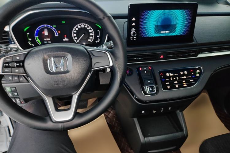 Used Honda Elysion 2024 2.0L eHEV Classic Edition Center Console