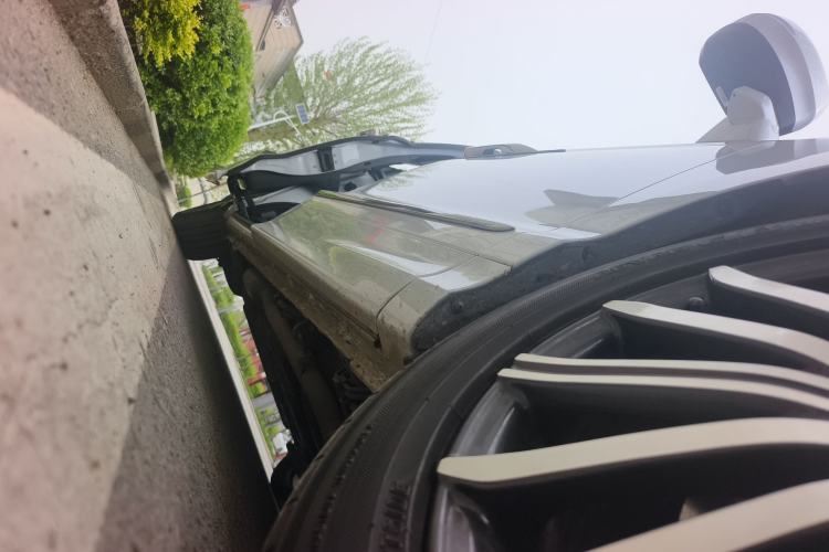 Used Honda Elysion 2024 2.0L eHEV Luxury Edition Chassis Front Right