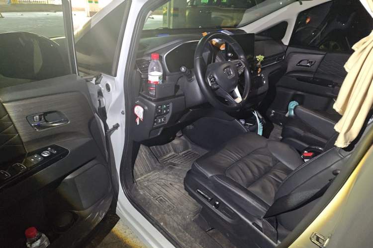 Used Honda Elysion 2024 2.0L eHEV Luxury Edition Driver Seat