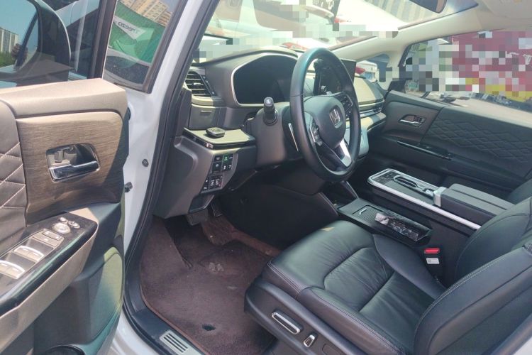 Used Honda Elysion 2024 2.0L eHEV Luxury Edition Driver Seat