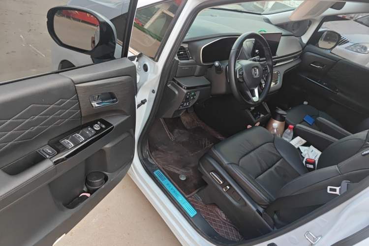 Used Honda Elysion 2024 2.0L eHEV Luxury Edition Driver Seat