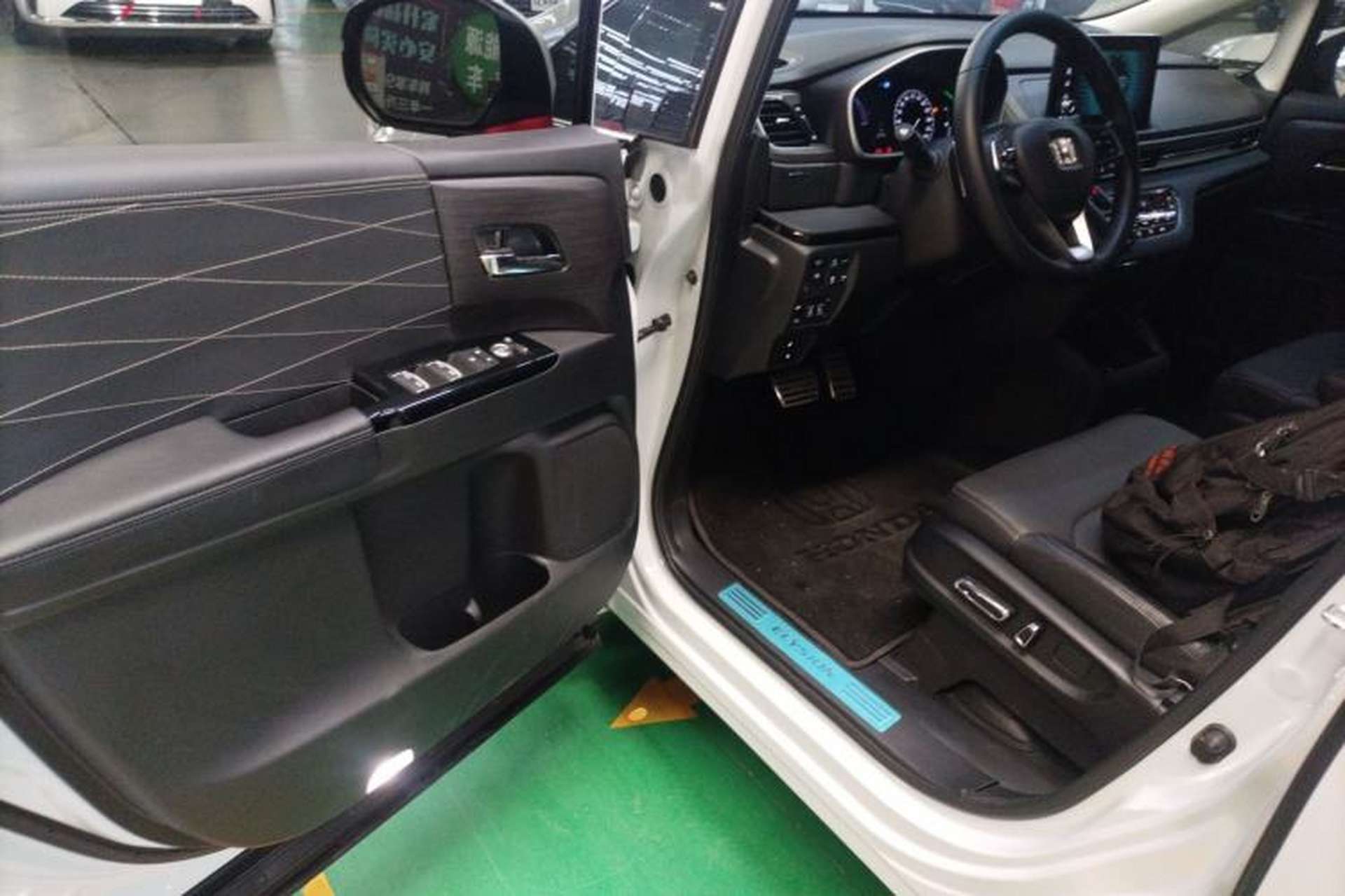 Used Honda Elysion 2024 2.0L eHEV Comfort Edition Driver Seat