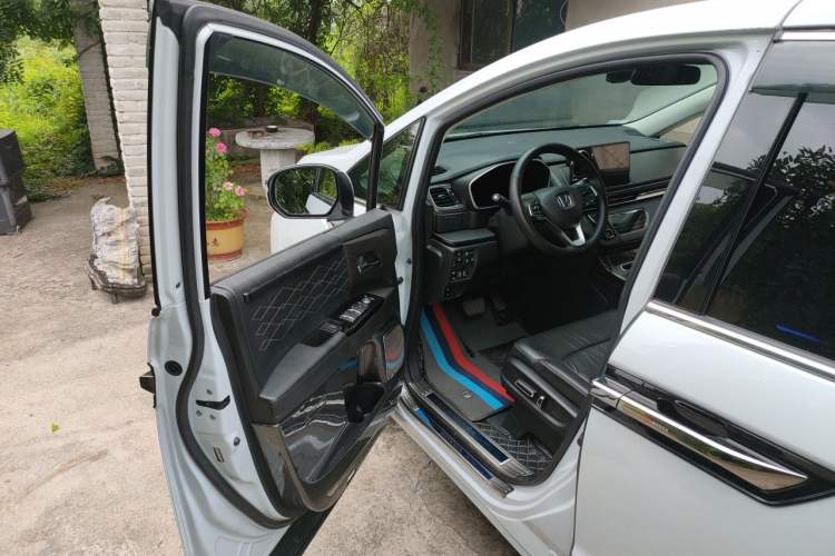 Used Honda Elysion 2024 2.0L eHEV Luxury Edition Driver Seat