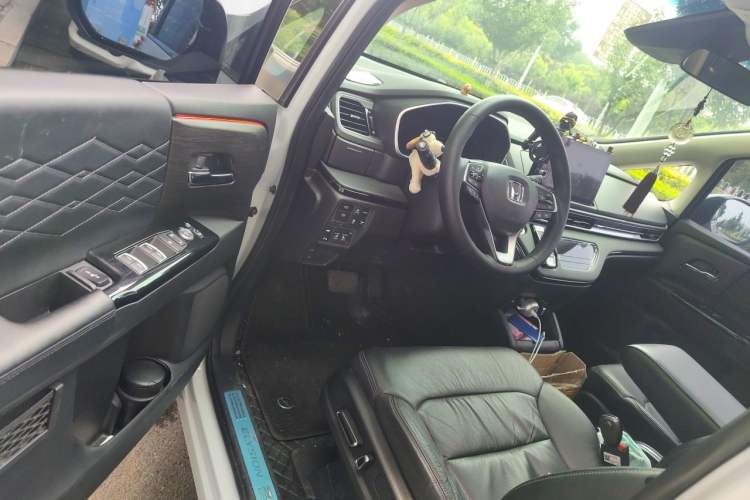Used Honda Elysion 2024 2.0L eHEV Luxury Edition Driver Seat