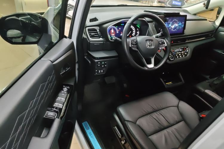 Used Honda Elysion 2024 2.0L eHEV Luxury Edition Driver Seat