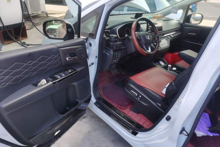 Used Honda Elysion 2024 2.0L eHEV Ultimate Edition Driver Seat