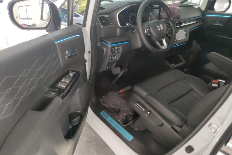 Used Honda Elysion 2024 2.0L eHEV Luxury Edition Driver Seat