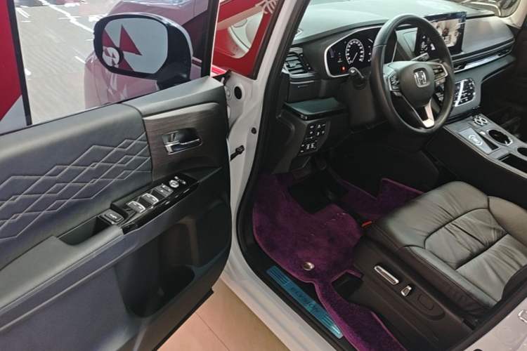 Used Honda Elysion 2024 2.0L eHEV Luxury Edition Driver Seat