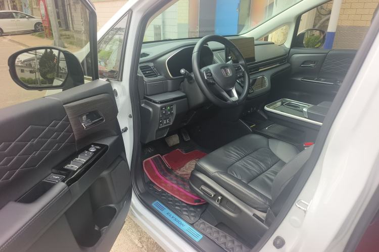 Used Honda Elysion 2024 2.0L eHEV Luxury Edition Driver Seat