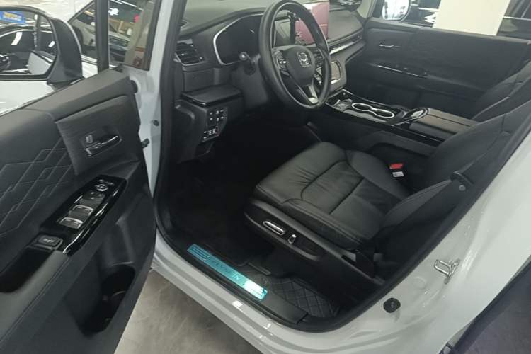 Used Honda Elysion 2024 2.0L eHEV Luxury Edition Driver Seat