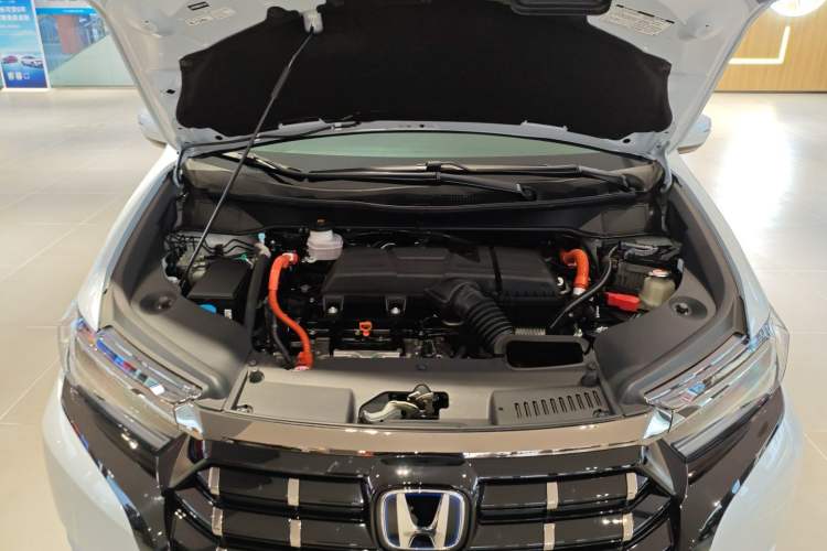 Used Honda Elysion 2024 2.0L eHEV Luxury Edition Engine Bay