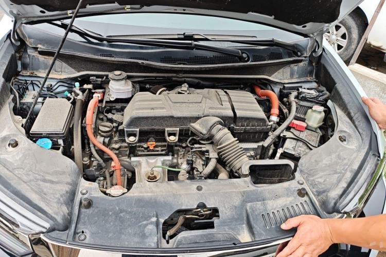 Used Honda Elysion 2024 2.0L eHEV Luxury Edition Engine Bay